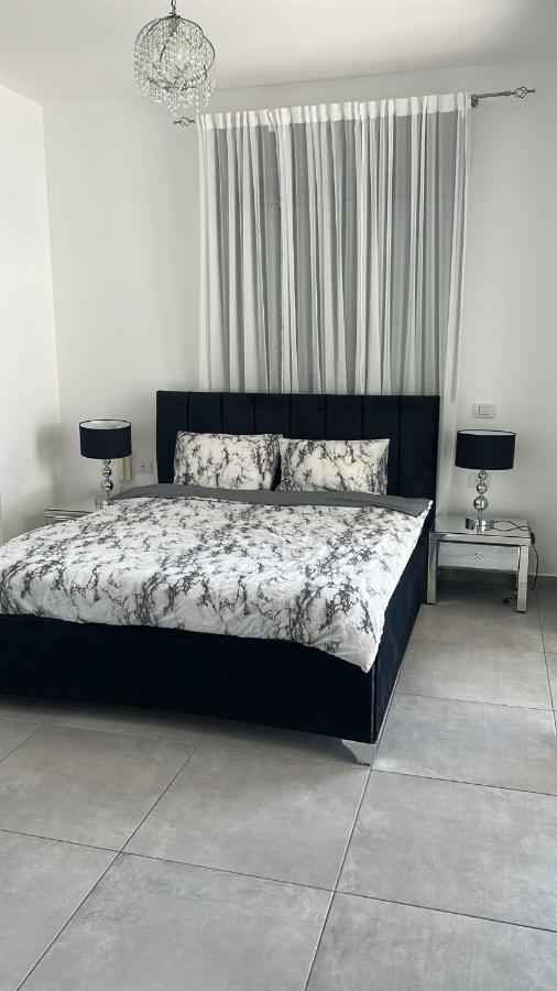 Panorama Apartment " City Garden " Bat Jám Kültér fotó