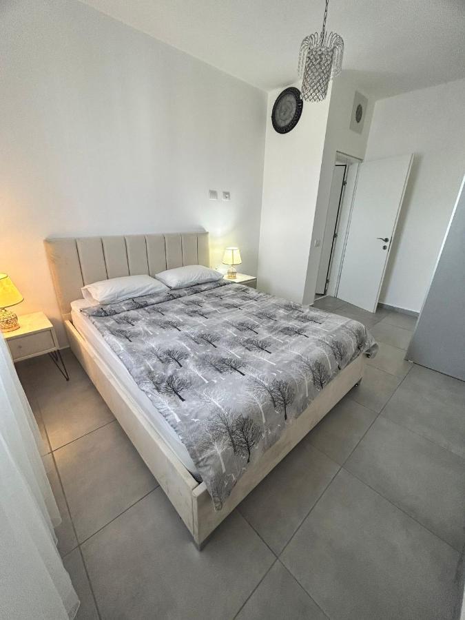 Panorama Apartment " City Garden " Bat Jám Kültér fotó