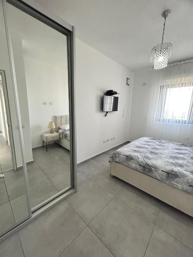Panorama Apartment " City Garden " Bat Jám Kültér fotó